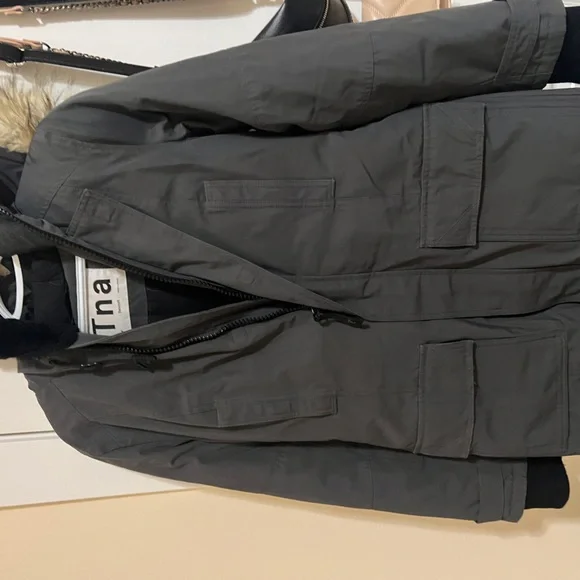 TNA Bancroft Parka - Picture 2 of 8